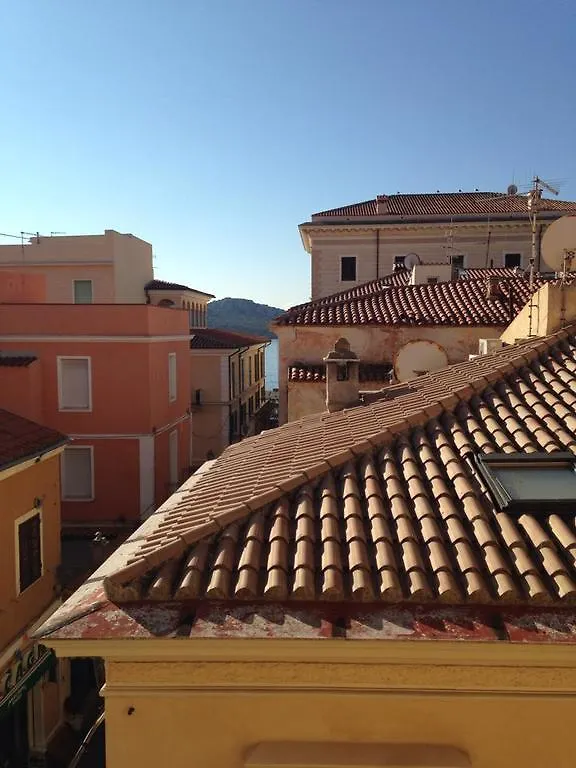 B&B Affittacamere Via Del Centro contacts
